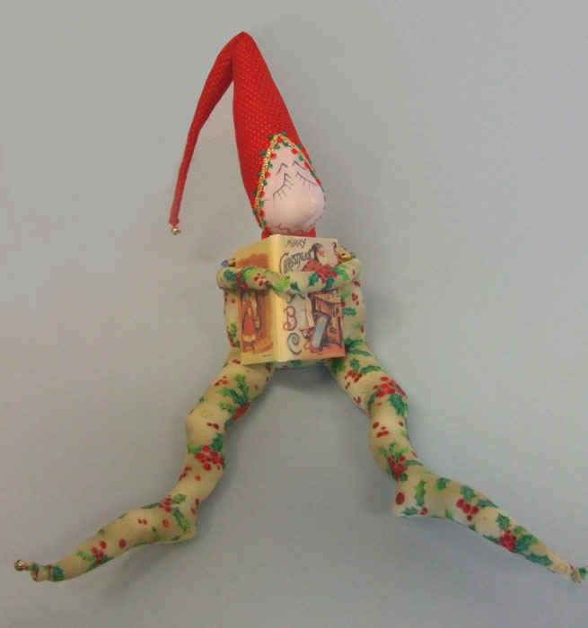 xmas07elf.jpg (78082 bytes)